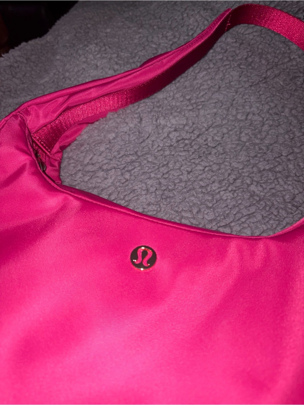 NWOT lululemon athletica Hot Pink Shoulder Bag - Picture 3 of 6